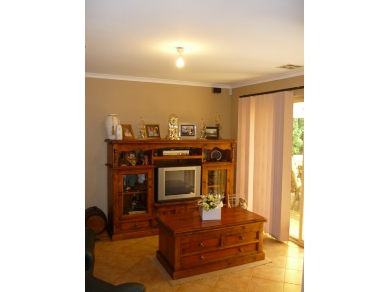 1 Lubbock Court, Wynn Vale SA 5127