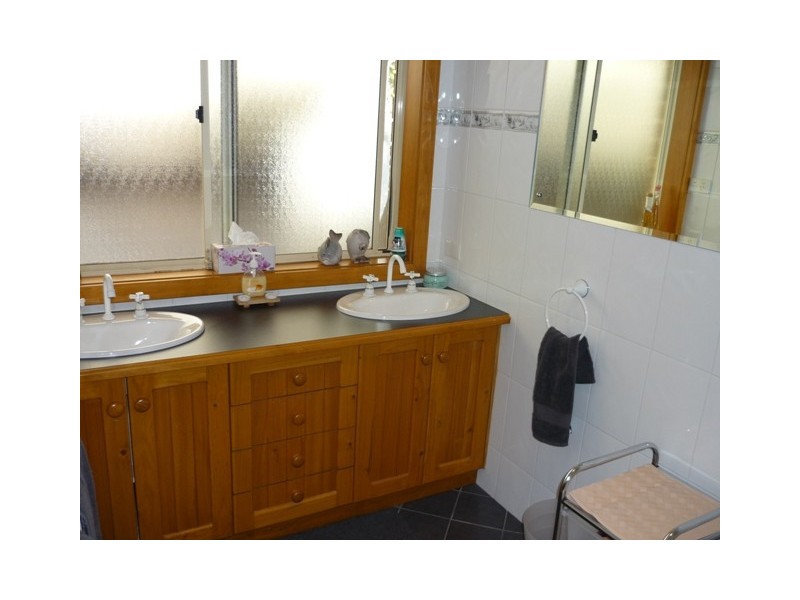 1 Lubbock Court, Wynn Vale SA 5127