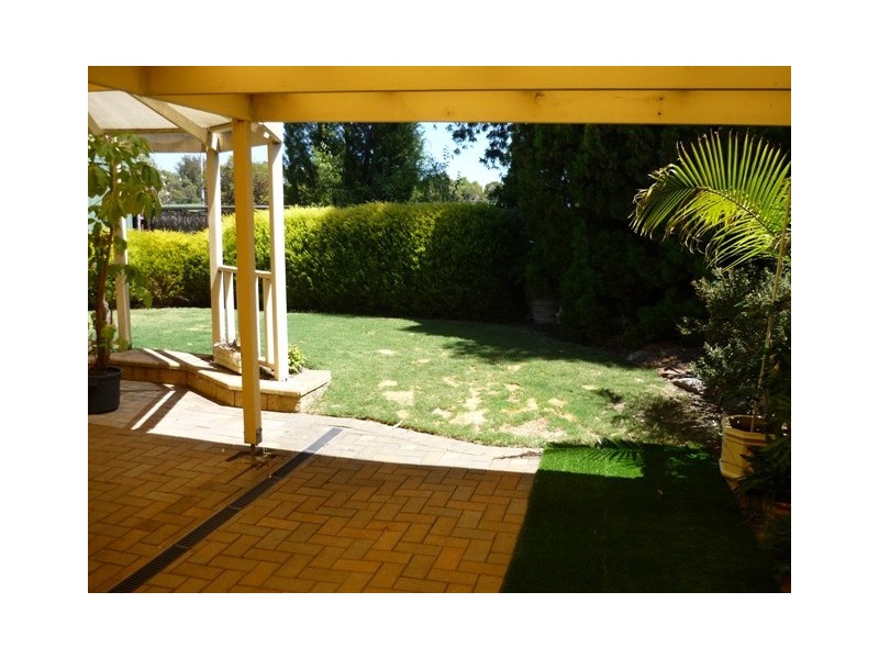 1 Lubbock Court, Wynn Vale SA 5127