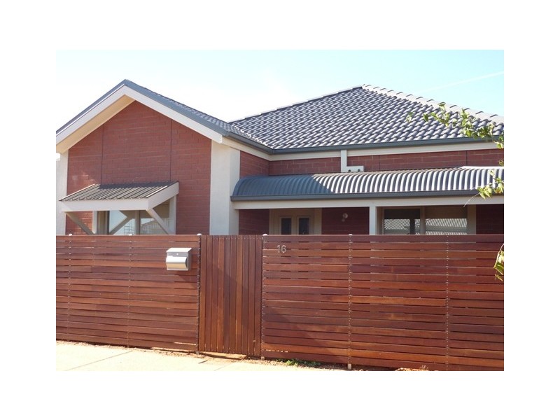 16 Hinckley St, Blakeview SA 5114