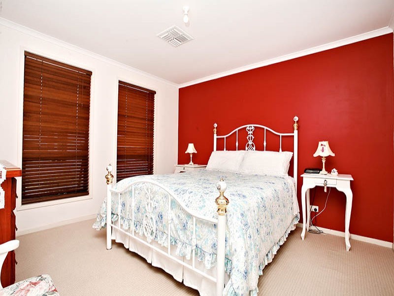 21 Lumsden Court, Evanston Park SA 5116