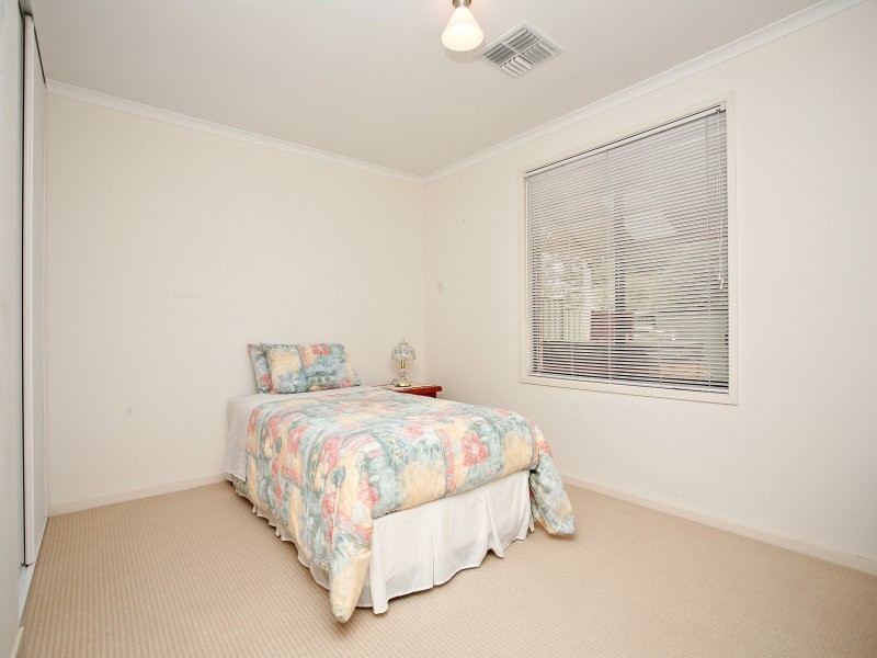 21 Lumsden Court, Evanston Park SA 5116