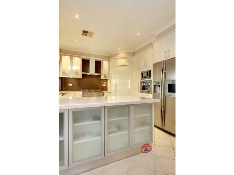 15 Greening Drive, Evanston Park SA 5116