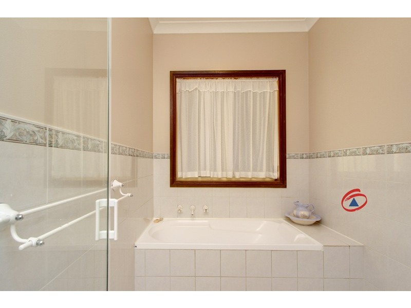 15 Greening Drive, Evanston Park SA 5116