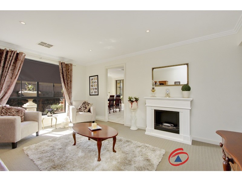 4 Sambell Court, Evanston Park SA 5116