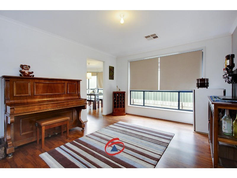 19 Lumsden Court, Evanston Park SA 5116