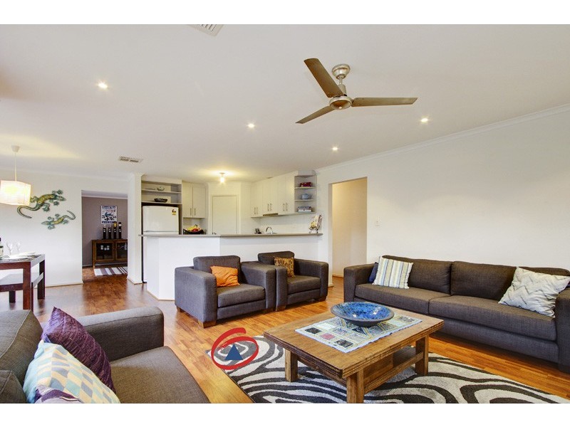 19 Lumsden Court, Evanston Park SA 5116