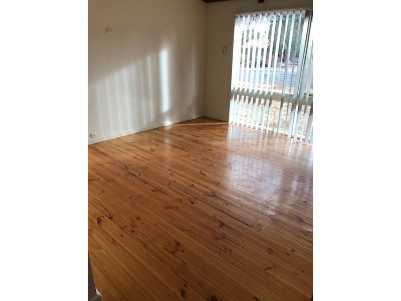 12 Nyenna Cr, Munno Para SA 5115