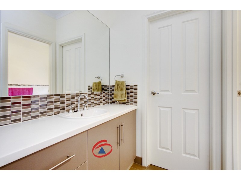 7 Challen Court, Evanston Park SA 5116