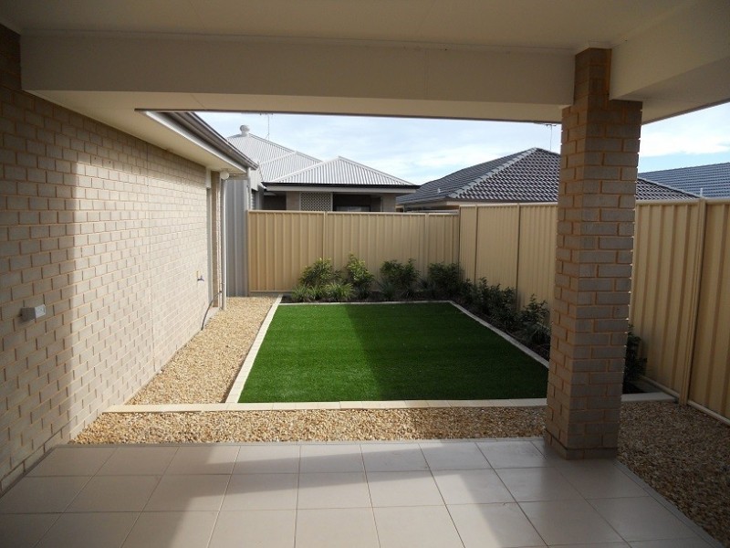 5 Streeton Road, Munno Para West SA 5115