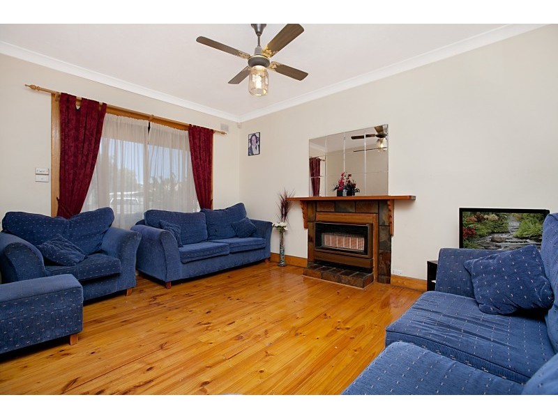 30 Campbell Road, Elizabeth Downs SA 5113