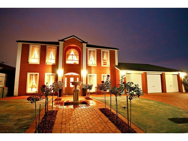 10 Rossiter Drive, Evanston Park SA 5116