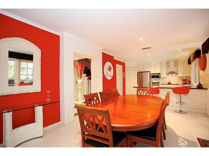 10 Rossiter Drive, Evanston Park SA 5116