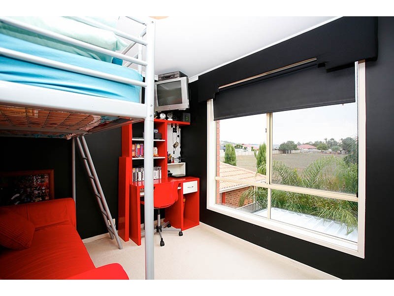 10 Rossiter Drive, Evanston Park SA 5116