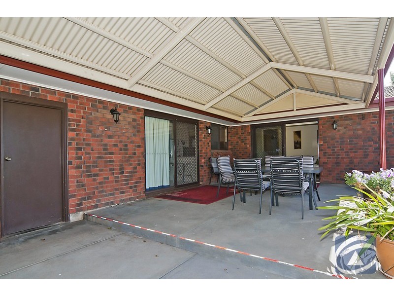 17 Chamberlain Road, Willaston SA 5118