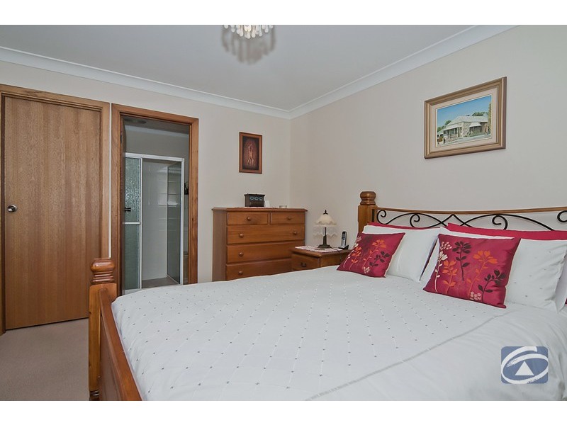 12 Goldfinch Way, Hewett SA 5118