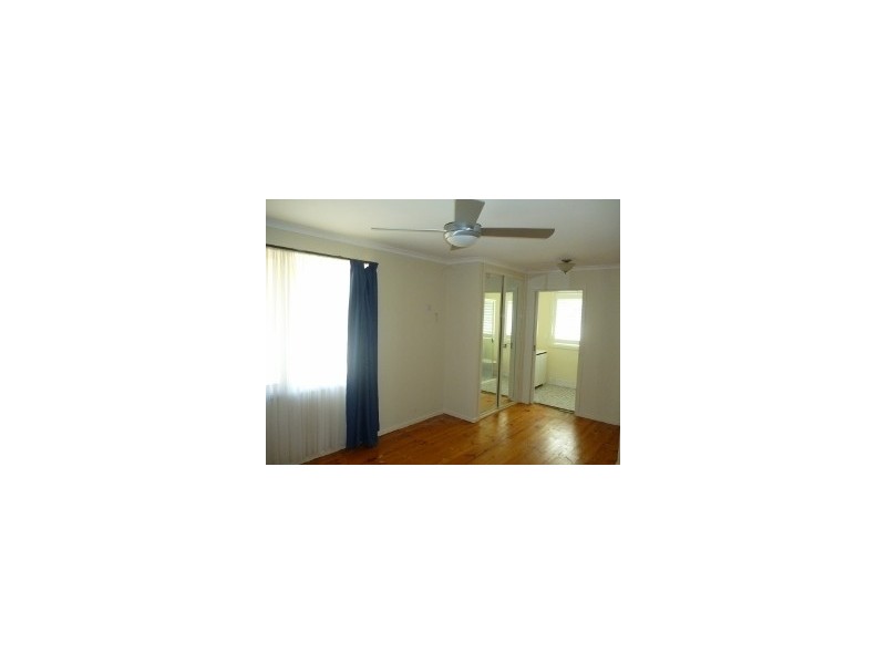 11 Gaylard Cr, Redwood Park SA 5097