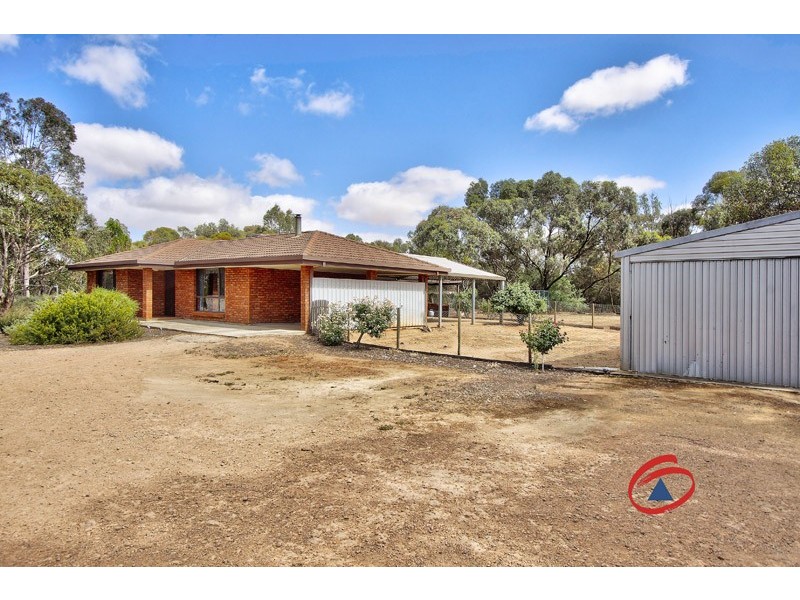 11 Connell Vale Road, Lewiston SA 5501