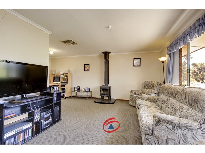 11 Connell Vale Road, Lewiston SA 5501