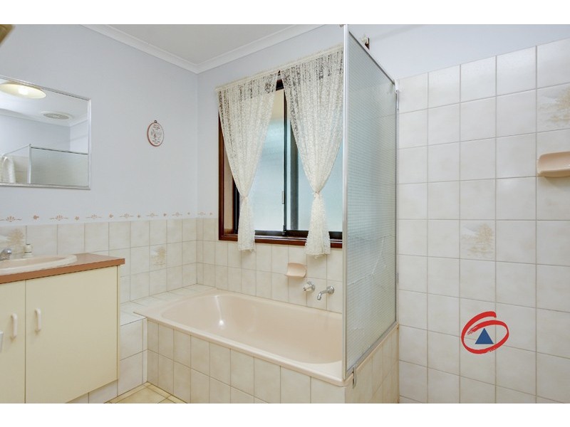 11 Connell Vale Road, Lewiston SA 5501