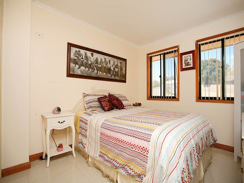 22 McGahan Crescent, Gawler East SA 5118