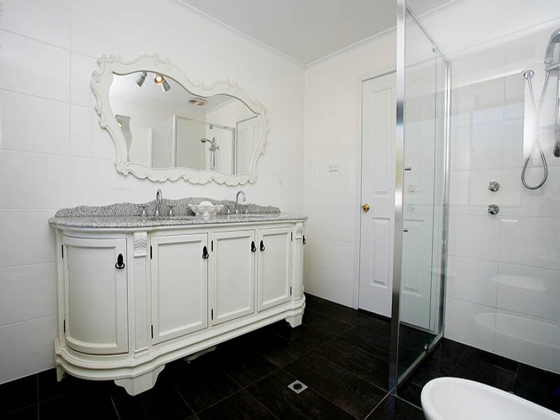 22 McGahan Crescent, Gawler East SA 5118