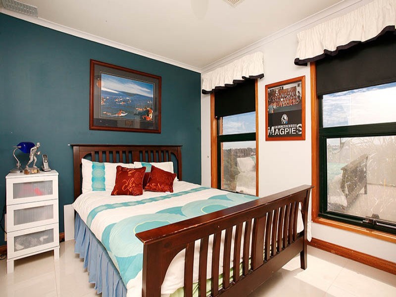 22 McGahan Crescent, Gawler East SA 5118