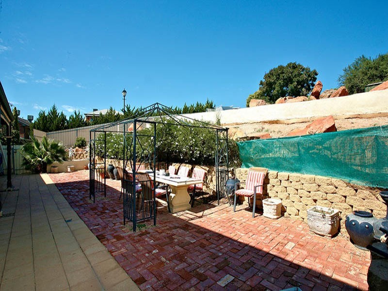 22 McGahan Crescent, Gawler East SA 5118