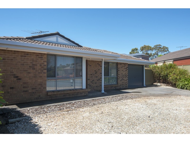 4 Smart Court, Evanston Park SA 5116