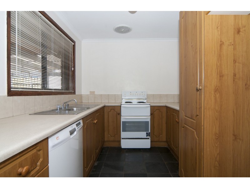 4 Smart Court, Evanston Park SA 5116