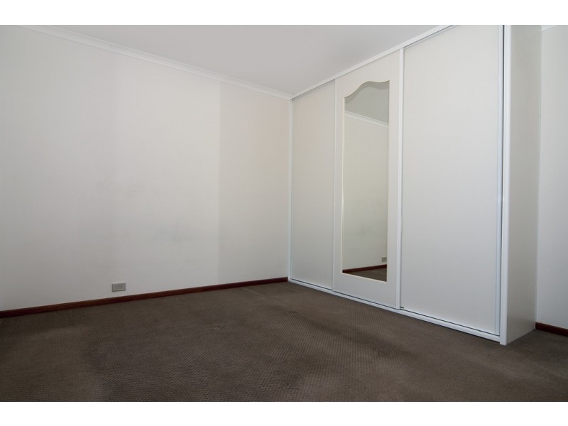 4 Smart Court, Evanston Park SA 5116