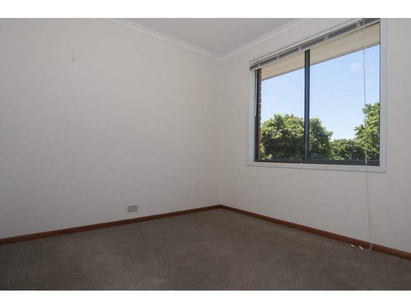 4 Smart Court, Evanston Park SA 5116