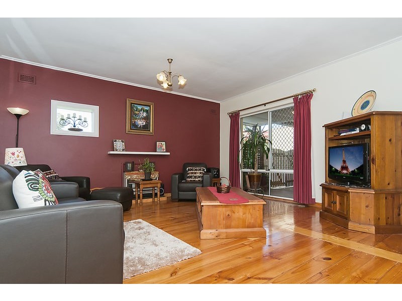 10 Lily Street, Blair Athol SA 5084