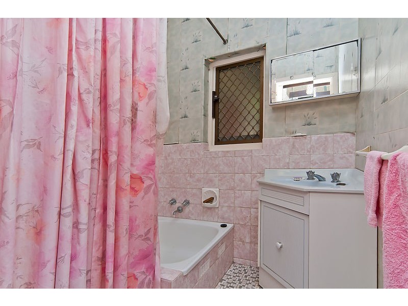 1 Aberdeen Crescent, Findon SA 5023
