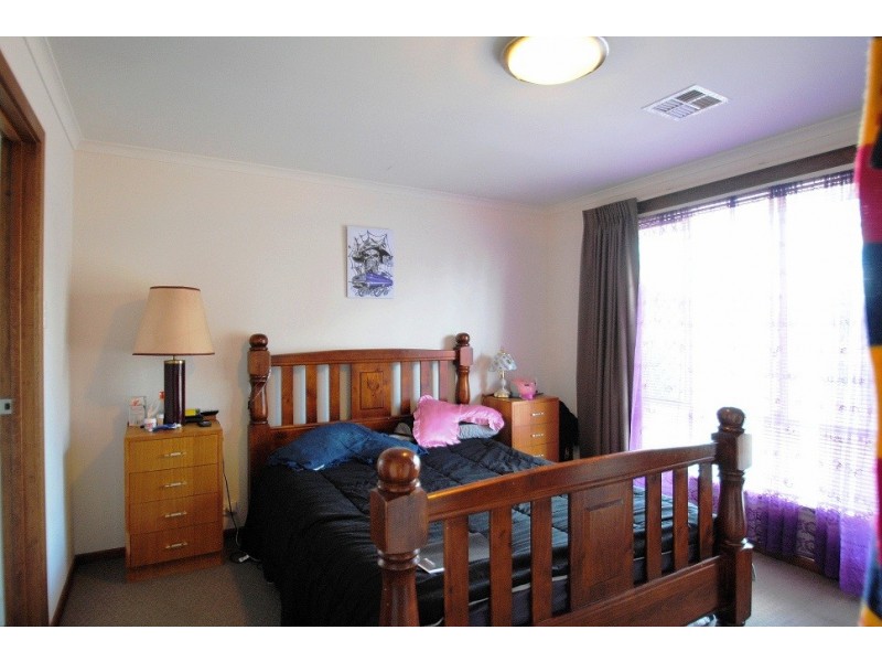 22 Potts Road, Evanston Park SA 5116