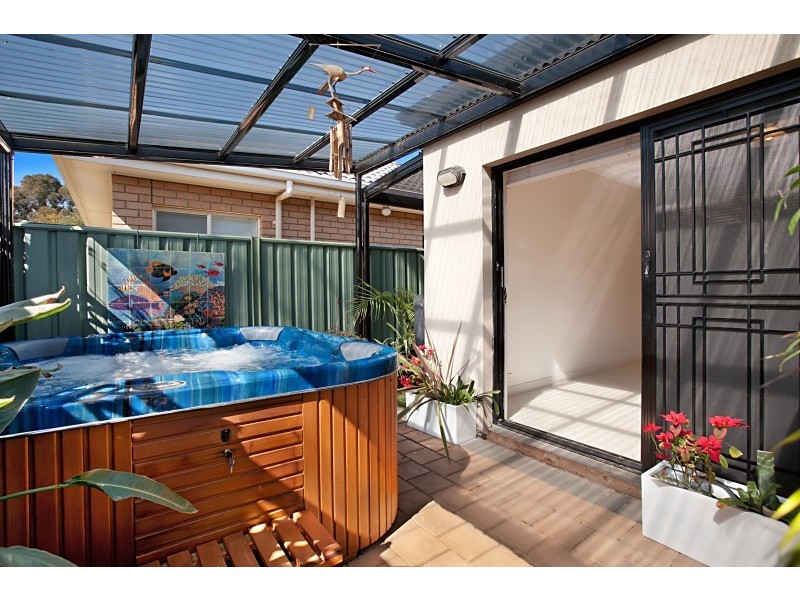 23 Frome Crescent, Mawson Lakes SA 5095