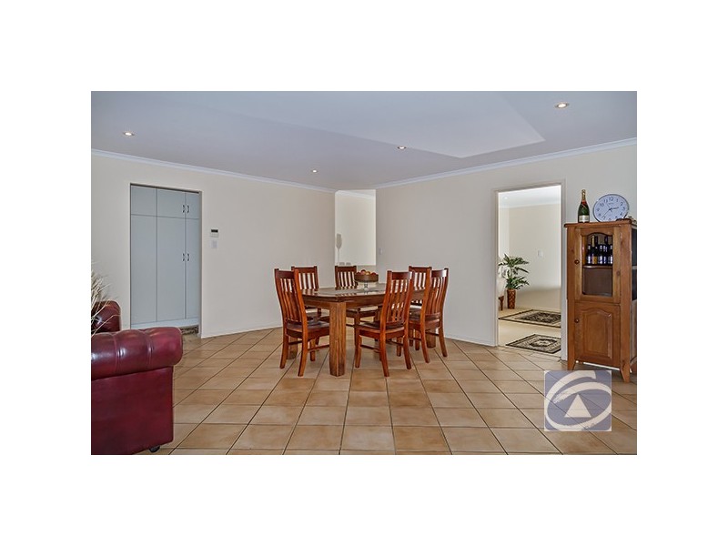 2 Gleeson Grove, Evanston Park SA 5116
