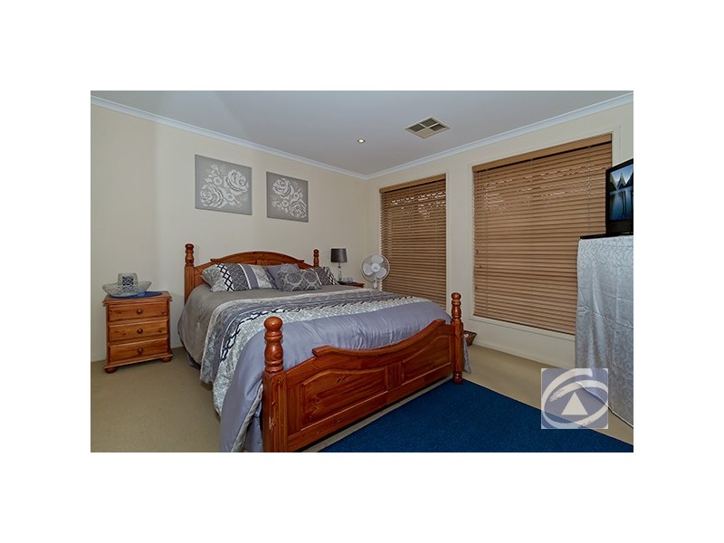 2 Gleeson Grove, Evanston Park SA 5116