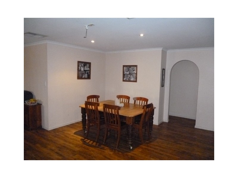 21 Gleeson Gve, Evanston Park SA 5116