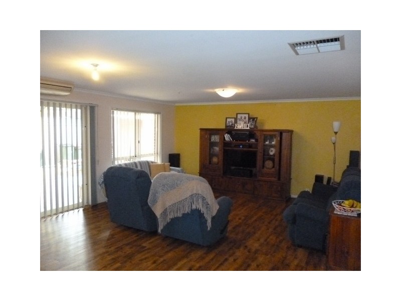 21 Gleeson Gve, Evanston Park SA 5116