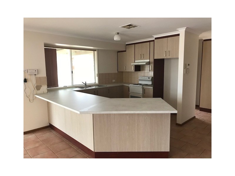 116 Hart Rd, Lower Light SA 5501