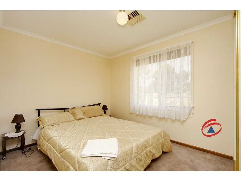 116 Hart Rd, Lower Light SA 5501