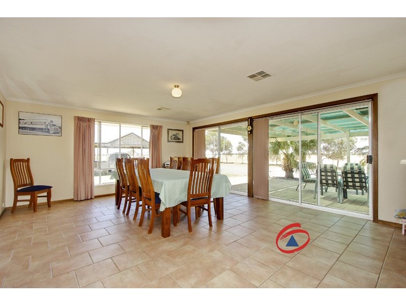 116 Hart Rd, Lower Light SA 5501