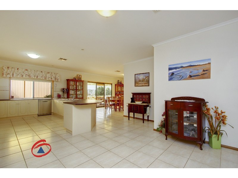 4 Netherby Avenue, Evanston Park SA 5116