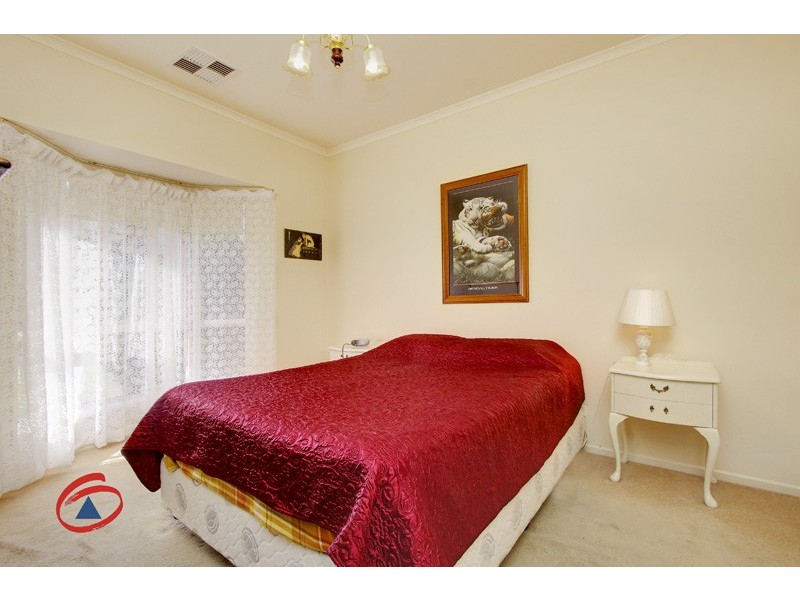 37 Sheaoak Drive, Mawson Lakes SA 5095