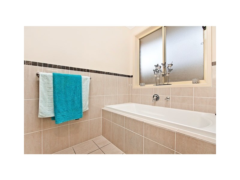 21 Tasos Drive, Munno Para West SA 5115