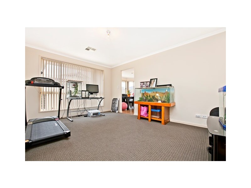 21 Tasos Drive, Munno Para West SA 5115