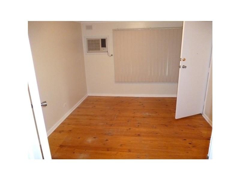 6 Bacton St, Evanston SA 5116