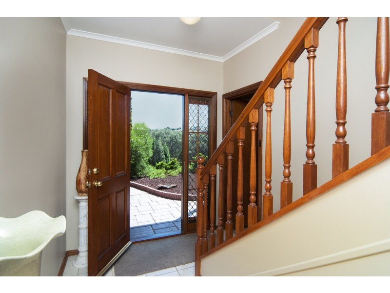 25 Borodino Court, Greenwith SA 5125