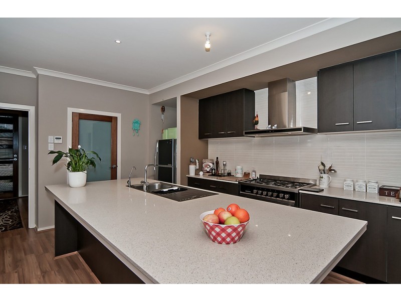 17 lodge way, Blakeview SA 5114